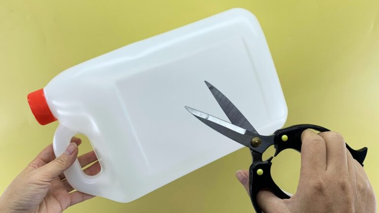 Transform 4 Plastic Bottles into Amazing Creations You’ll Love!