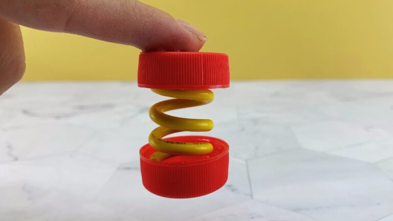 5 Incredible Crafts You Can Make with Plastic Bottle Lids Today!