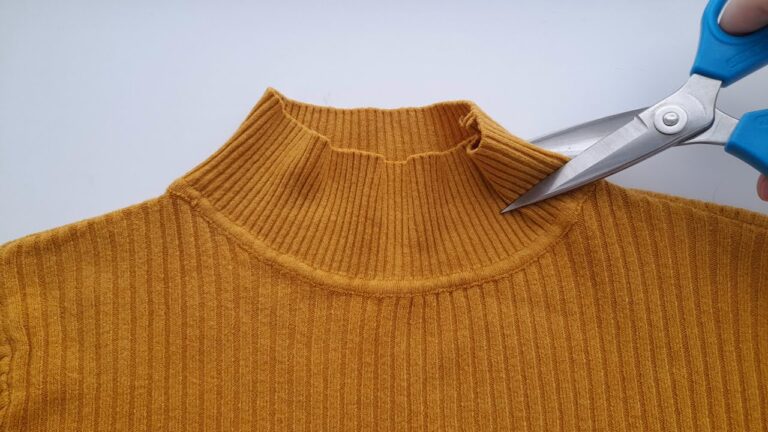 Transform Your Turtleneck: 5 Easy Hacks for Ultimate Comfort!