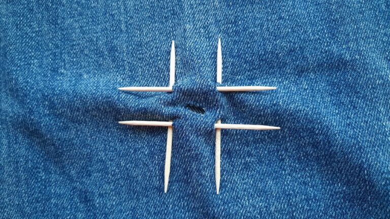 Transform Holes into Art in 2 Minutes with This Clever 1-Minute Trick!
