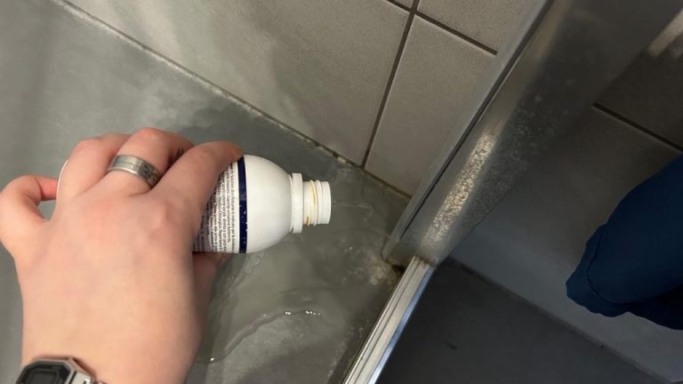 The secret to keeping your shower mold-free for an entire month